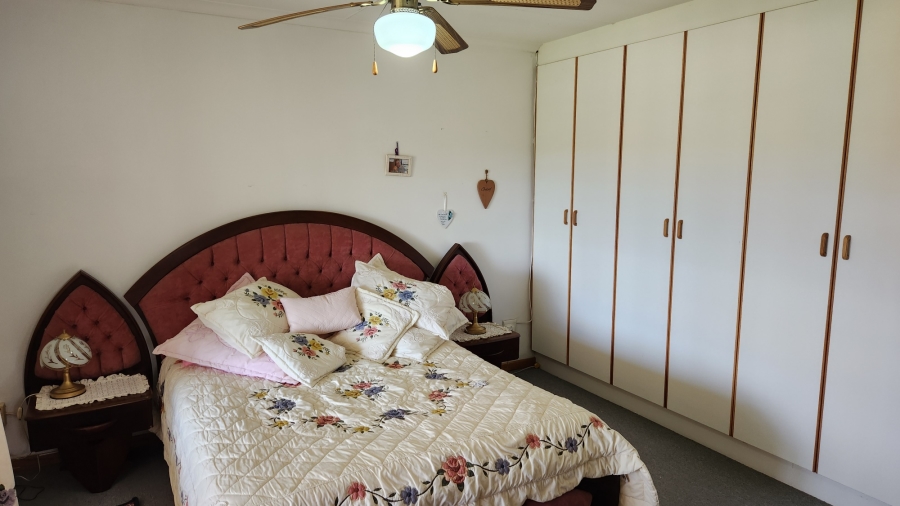 3 Bedroom Property for Sale in Hartenbos Central Western Cape